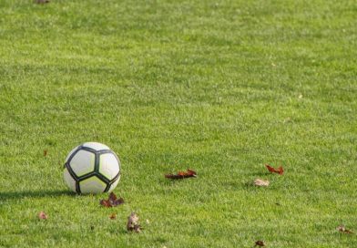 Køb fodboldmål og træn med fodbold i haven